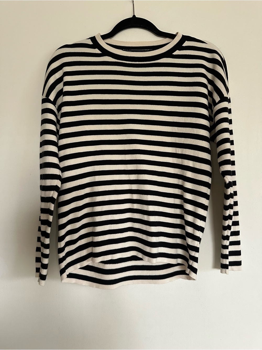 Banana Republic Black and Cream Striped Crewneck Sweater
